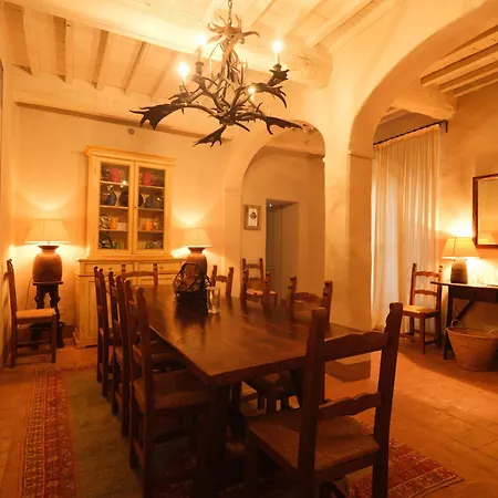 Castello Di Fighine Apartment *